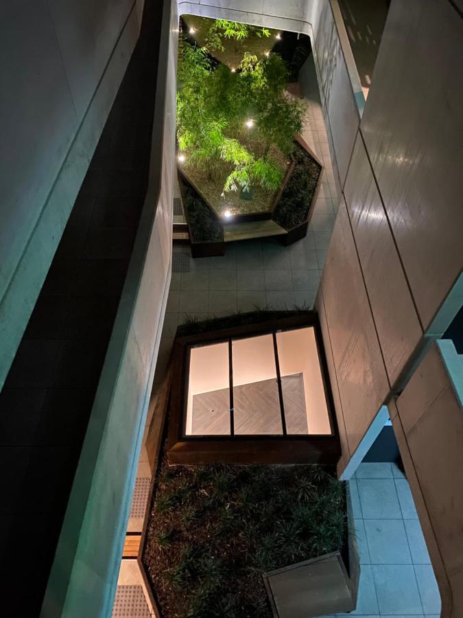 The Gallery Luxe 1 Bedroom Executive Apartment In The Heart Of Braddon Wine Secure Parking Wifi Camberra Exterior foto
